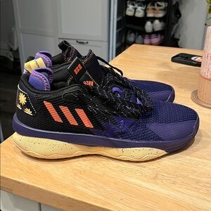 Adidas Dame 8 basketball shoes